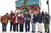 三宅健、岡崎紗絵が参戦！橋本環奈、長野博ら豪華芸能人がこっそり通う北海道お忍びグルメを食べ尽くす『土曜はナニする！？お正月SP』