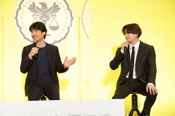竹野内豊 新田真剣佑の成長に目を細める「抱っこしたり、“高い高い”もしたんですよ」