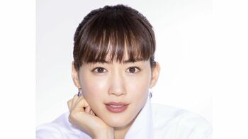 綾瀬はるか 月9初主演で初の弁護士役！痛快リーガルミステリー『元彼の遺言状』