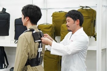 ４タイプからショルダーハーネスを選べる「ガジェタブルDP2 4U」体験型イベント、新潟伊勢丹にて期間限定開催