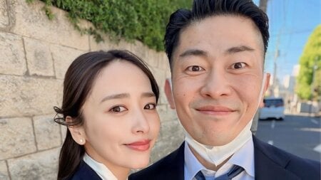 近藤千尋 娘の入学式で夫・太田博久との2ショットを公開 娘のために購入したオシャレな勉強机に「とっても素敵！」「どこのですか！？」