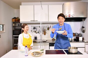 松岡修造「自分も旬になってきた！」旬のあじを使ったスタミナメニューに箸が止まらず