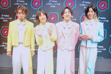 モナキ おヨネのDNAがじんに伝染！？公衆の面前での大胆行為にサカイJr