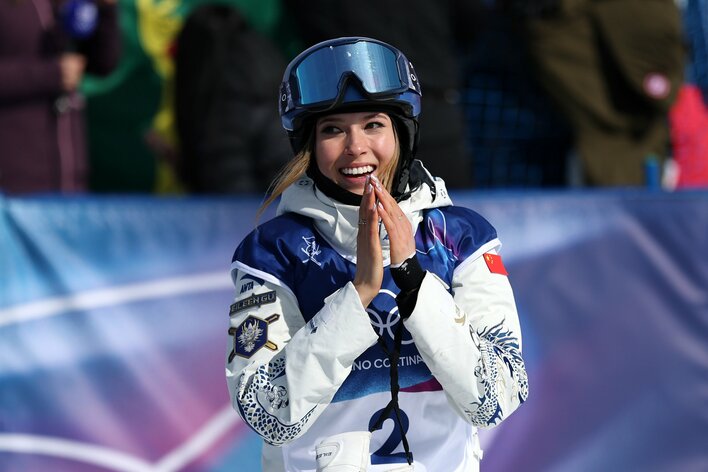 年収35億円超選手の亡き祖母へ捧げる金メダル姿が話題！涙のワケは