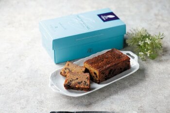 世界的ブランド、シェ・シバタ×エムアイフードスタイルブランドSiBELLEのコラボが実現！「シェ・シバタ×SiBELLE　ブランデーフルーツケーキ」