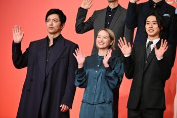 大沢たかお「人間技じゃない」山﨑賢人と清野菜名のアクションに驚き