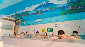 Hey! Say! JUMPが8人で銭湯に！撮影後にも「さぁ、お風呂入って帰ろう」