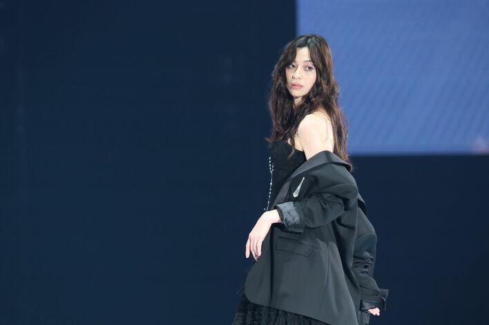 img_e542e229ec92f3c13aef73a33d