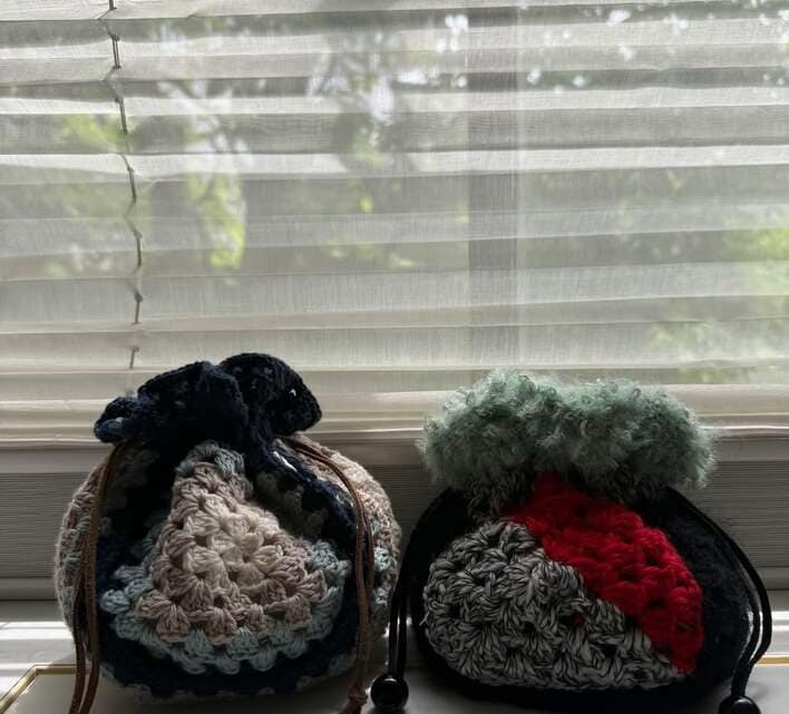 オシャレで器用」つるの剛士 妻の手編みプレゼントの改良版を披露