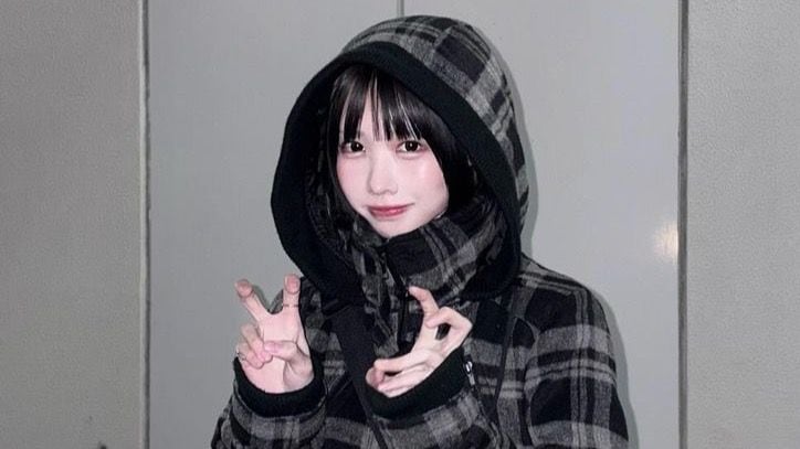 何等身あるん？」あのちゃん スタイル抜群の冬コーデで美脚披露！レア