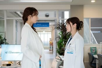 セレブなパリピ整形外科医・沙羅（宇垣美里）と衝突！湖音波（橋本環奈）が初めて直面する壁＜『ヤンドク！』第5話完全版＞