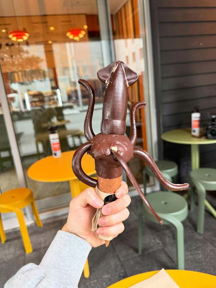 やること可愛すぎる」 岩田剛典 “個性的なアイス”を持ったおちゃめな自