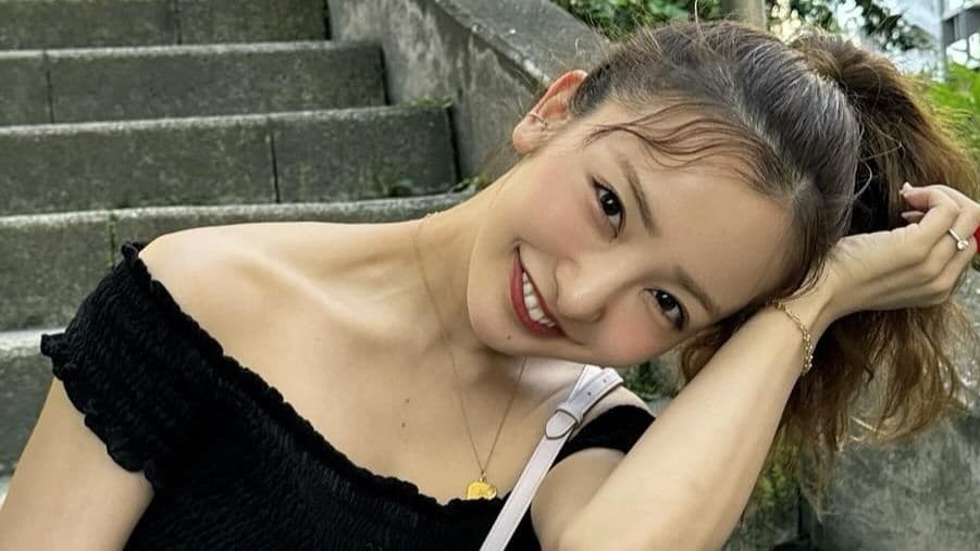 ★み様確認用★板野友美 ポニーテール×お腹チラ見せ！板野友美 夏らしさ全開コーデで美