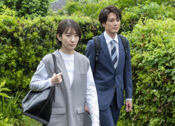 玄之助（間宮祥太朗）と小梅（波留）がコンビに！築60年の一軒家をリノベ『魔法のリノベ』第1話予告