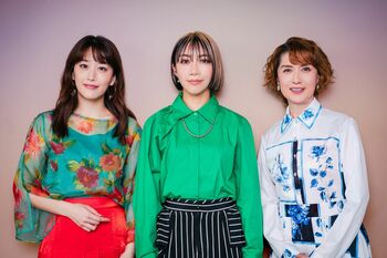 「宝塚で育ったからこその雰囲気」美弥るりか、花乃まりあ、剣幸が演じる“家族”