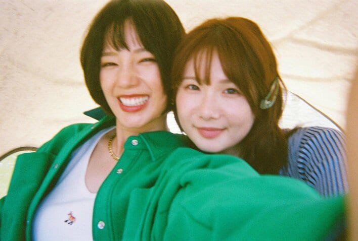 【実際の投稿】可愛すぎる！！小野花梨＆石井杏奈“カップル”の写真を見る