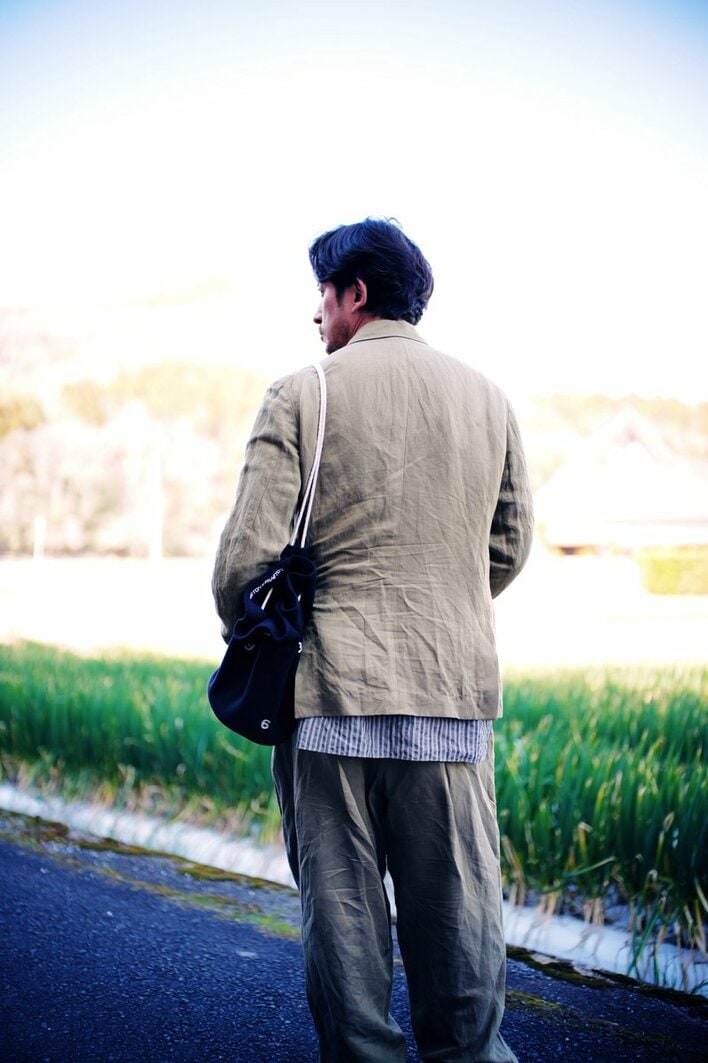 岡田准一 「ミニナップサック作っちゃった」持ち歩く姿披露