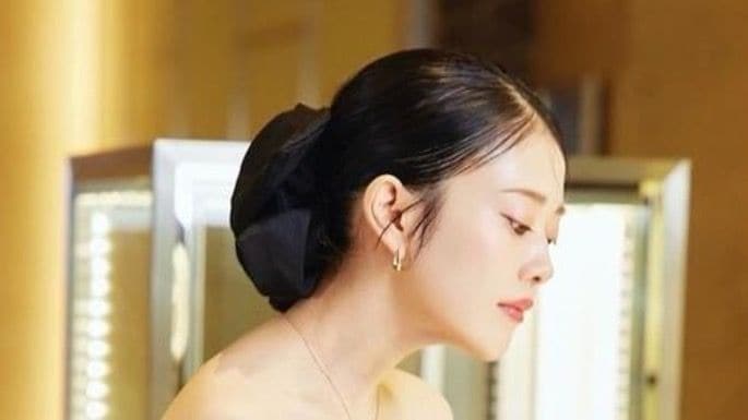 お姫様みたい」高畑充希 胸元ざっくり黒ドレスでデコルテ披露