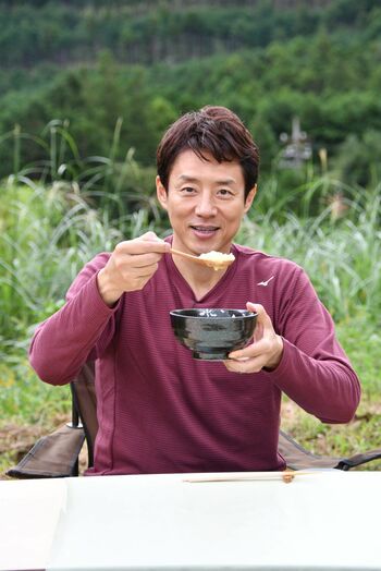 松岡修造 自然の中で育てられた卵の味に感激「いつも食べている卵かけご飯ではない」