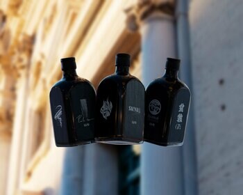 バーニーズ　ニューヨーク別注のブラックボトルが登場！サスティナブルなクラフトジンブランド＜LUO＞のポップアップイベントを銀座本店・六本木店で初開催