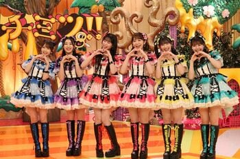 超ときめき♡宣伝部がゲストで登場！ハチミツ芸人チームと「かわいいの！ゲーム」対決で大苦戦『ハチミツ!!』