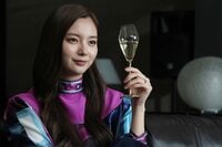 ボスママ“怪演”が話題の新川優愛「レイコ（齊藤京子）の最大のピンチを前に、沙織の狂気が爆発します」『娘の命を奪ったヤツを殺すのは罪ですか？』