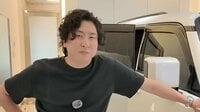 「規模が桁違い」約1300万の高級国産車を人気YouTuberが自身の誕生日プレゼントに購入！ 2台の愛車と並んだ豪華3ショットを披露