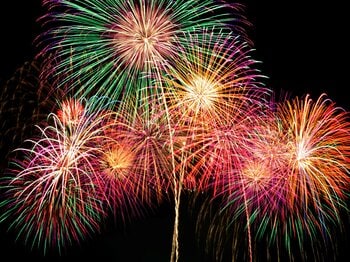 【青森 ウエルネスホテルReLabo】2026年8月7日 限定5組様 青森駅直結で見晴らしの良いReLaboラウンジで、約11,000発の花火をシャンパン片手に愉しむ特別宿泊プラン先行販売！