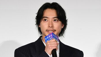山﨑賢人 安倍晴明役としてかっこよく“印”を結ぶコツ「指一本一本に感覚があることを脳に理解させる」