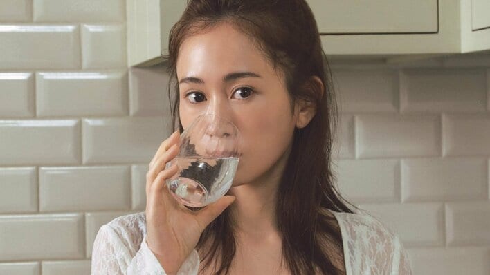 前田敦子“ラスト写真集” 2日連続で未公開カット2点解禁！ランジェリー姿で美ボディー披露 紙&電子ともに主要ネット書店1位を記録 累計5万部突破