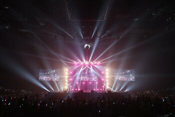 今をときめくアイドルたちが大集結！日向坂46が大トリで会場は最高潮に CANDY TUNE・Juice=Juice・日向坂46・FRUITS ZIPPERら総勢9組のアーティストが圧巻のライブを披露！