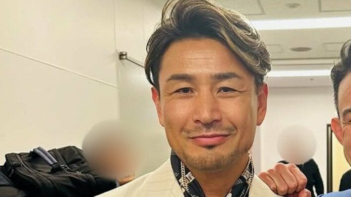 【画像3枚】ファン仰天！魔裟斗 ピタッとウェア姿の“弟子”矢沢心の美くびれを見る 