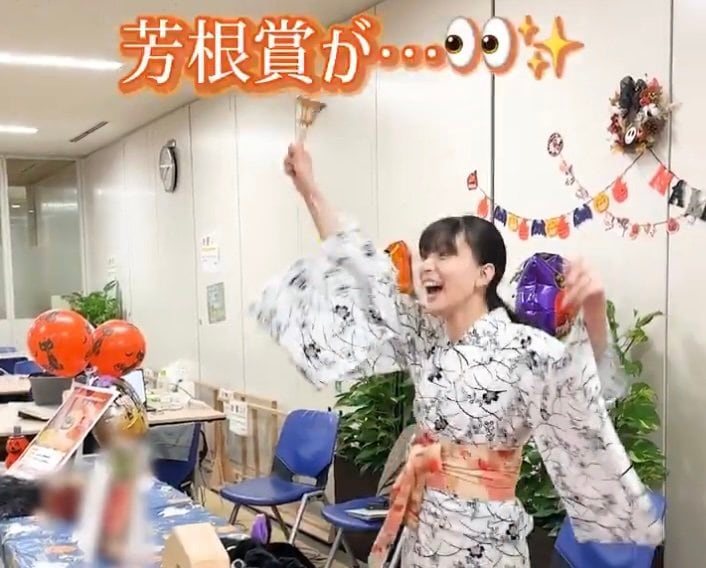 芳根京子主催！ハロウィン抽選会が大盛り上がりでSNSも「芳根賞めちゃくちゃ気になる！」「最高の現場ですね！」『波うららかに、めおと日和』
