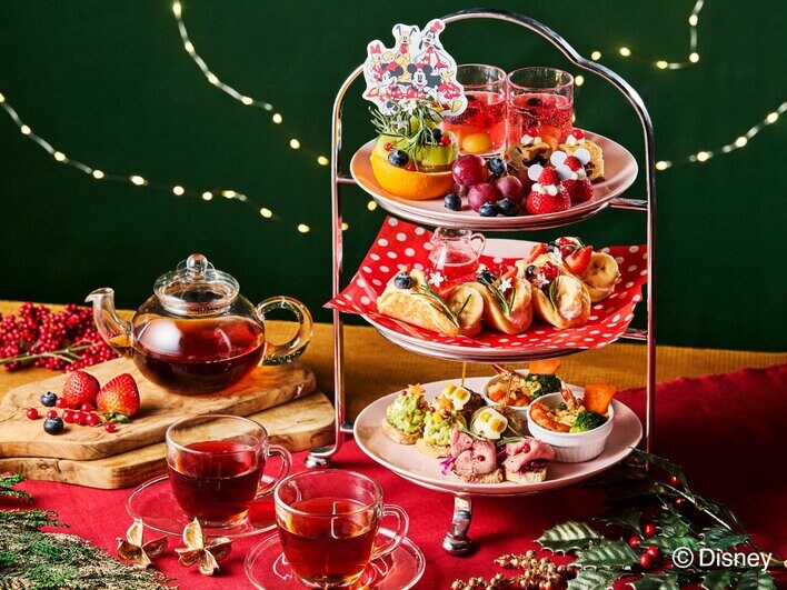 クリスマス限定！ミッキー＆フレンズのアフタヌーンティーがかわいさ