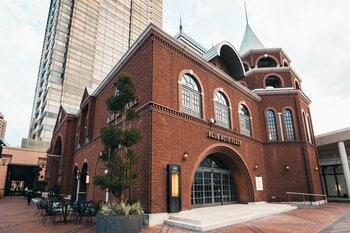 ル・クルーゼ × 山口県産和牛 × BLUE NOTE JAPAN 特別タイアップメニューを期間限定で提供