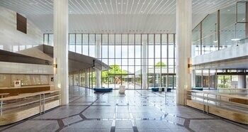 【9/18(金)開催】普段は非公開の美術館の裏側を特別見学！建設会社SAWAMURAが滋賀県立美術館と協力し「美術館バックヤードツアー＆対話鑑賞」を学生向けに開催