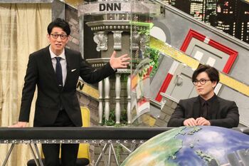 新田真剣佑の前で、柴田英嗣が次々とスタッフのミスをツッコんでいくものの…