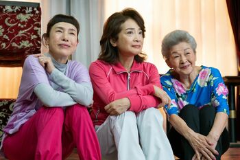 『その女、ジルバ』熟女ホステス三人娘に聞く！「50歳も60歳も70歳も85歳もこれからよ」