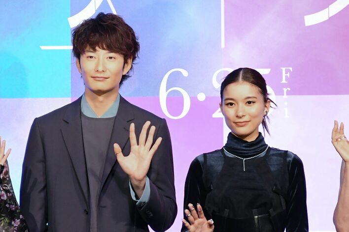 芳根京子、“癒しのまーさん”岡田将生との共演は「心がポカポカ」