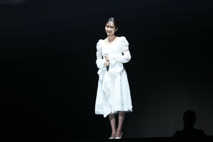 伝説を見た」前田敦子＆大島優子が初登場！AKB48 20周年記念公演最終日