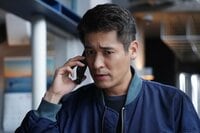 生きて帰ると誓い黒木（柿澤勇人）の捜索に向かった碇（佐藤隆太） 荒れた海に落下し絶体絶命＜『新東京水上警察』最終話完全版＞