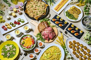 春の門出を祝う「ミモザイエロー」の魔法。北陸の旬と牛ステーキを堪能する新感覚ブッフェ『The Yellow Kitchen』3月1日(日)より開催！