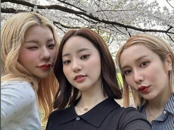 ヘラヘラ三銃士・ありしゃん＆中町綾＆とうあ　YouTuber3人でのお花見ショットを公開　カラフルな手作り弁当も