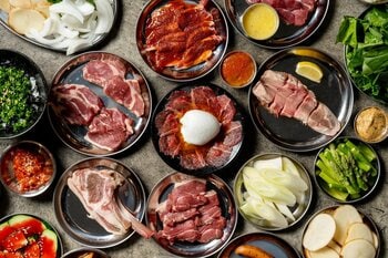 札幌・すすきので国産羊肉のジンギスカンを。「札幌ジンギスカン 壱」が北海道産ホゲットを本格導入