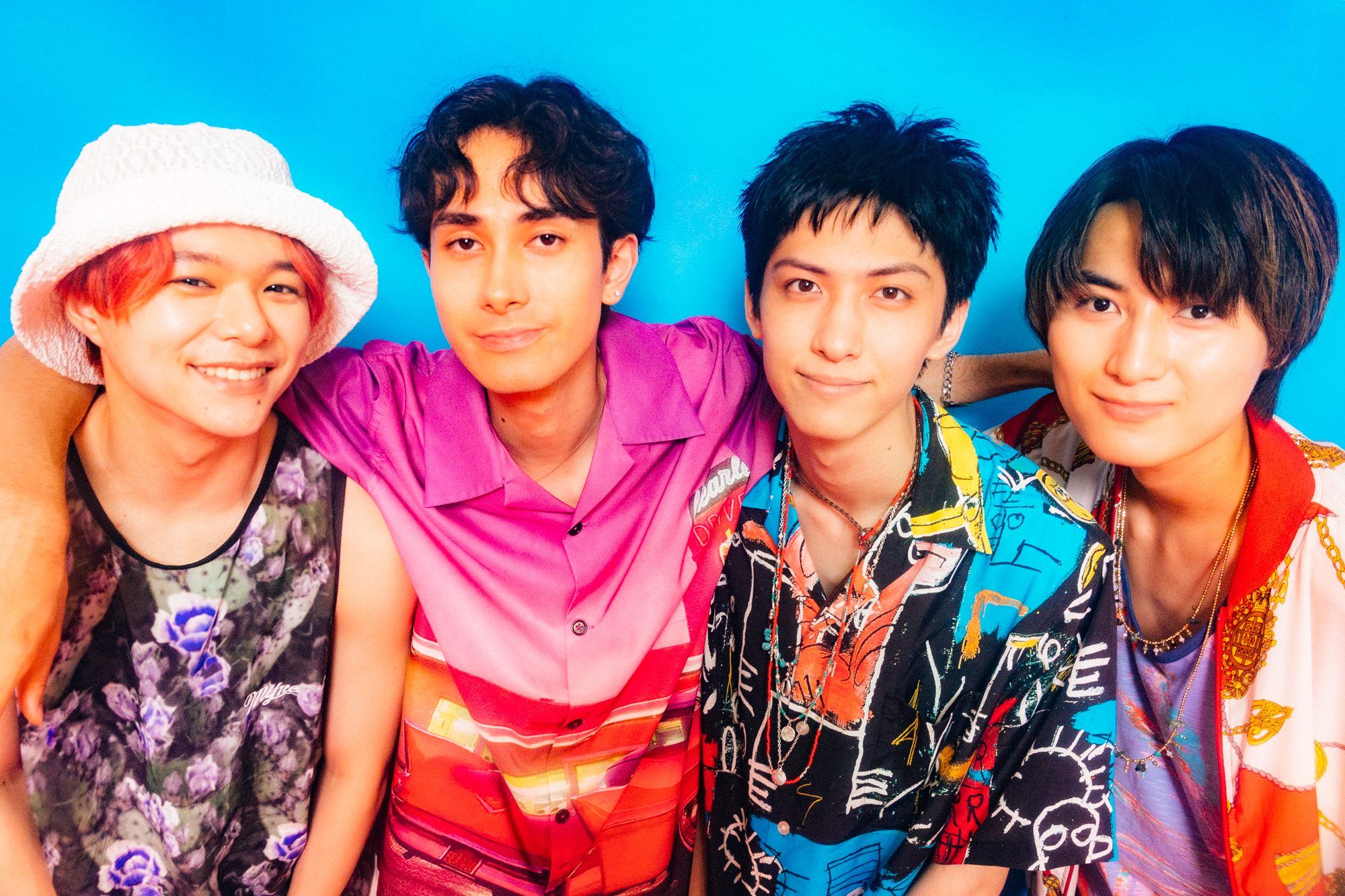 SUPER☆DRAGON サンタ衣装にポテンシャルの違いを発見！年上組4人の