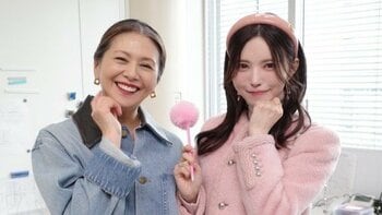 「美しすぎる戦友」小泉今日子＆益若つばさのキュートな2ショットにSNS「ビジュ良すぎ」の声『続・続・最後から二番目の恋』