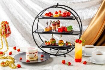 いちごとチョコレートのアフタヌーンティー“幸運の始まり”  一瞬のとろける贅沢パンケーキ