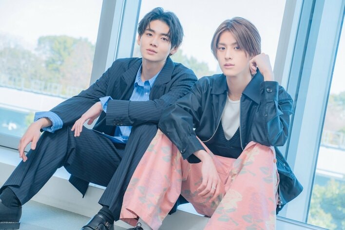 対照的な青年同士が惹かれあう…W主演を務める井内悠陽＆阿久根温世が