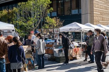 【横浜最大級】200店舗超が集結！春の蚤の市「Vintage & Artisan Market in みなとみらい」が4月11日・12日に開催。厳選古着やアンティーク、クラフト雑貨や焼き菓子など