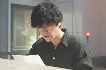 榊原（瀬戸康史）から美咲（入山法子）が実は自殺していたことを聞いた武良井（桐谷健太）は…『院内警察』最終話予告